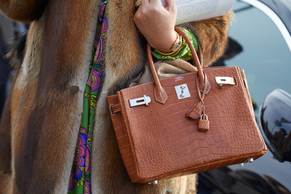 The world's most expensive Hermès Himalaya Birkin bag was usually sold at auctions for 200 thousand dollars. But at the auction on June 1, it could not be sold even for 85 thousand dollars.