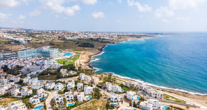 15 breakwaters for 10 million euros will appear in Paphos