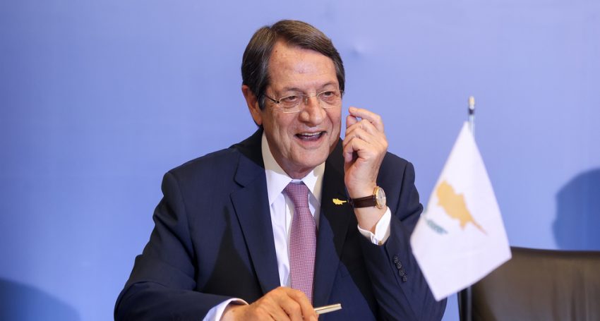 Cypriot President and Turkish Cypriot leader have informal talks in early November