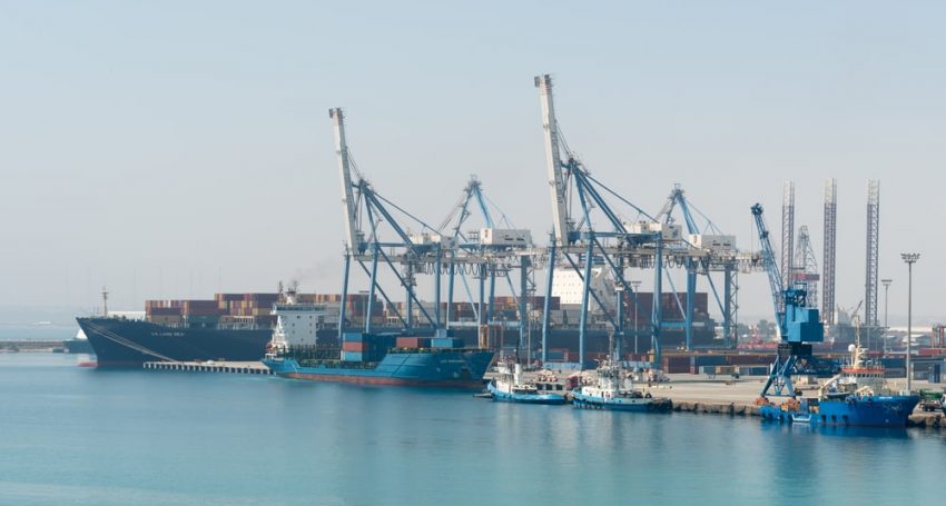 International trade in Cyprus lost 12% for the year